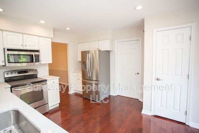 Building Photo - 24 Kathryn Ct