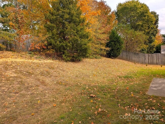 Building Photo - 144 W Walnut Ave