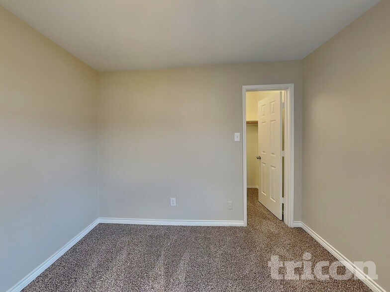 Building Photo - 517 Cassia Way