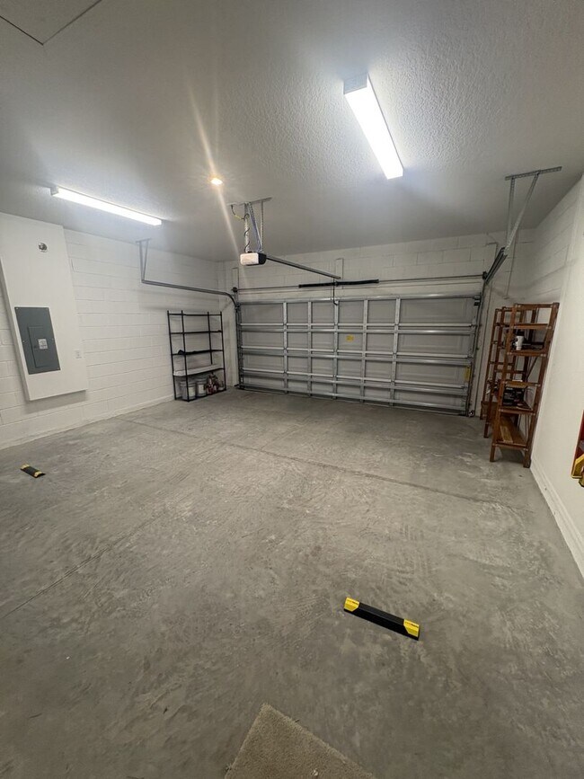 Building Photo - New construction!!