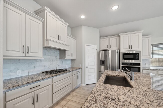 Building Photo - 3610 Brattain Dr