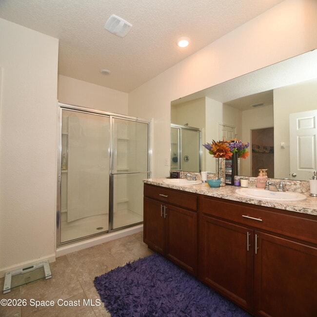 Building Photo - 439 Gancedo St SW