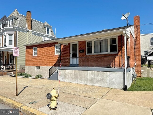 Building Photo - 401 Franklin St