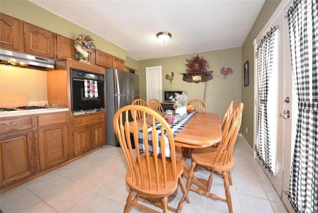 Building Photo - Fantastic 3bd/1ba home! Let yourself in!