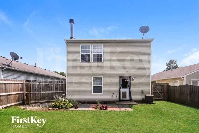 Building Photo - 10672 Glenayr Dr
