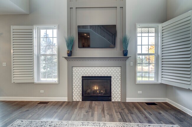 Building Photo - 201 Dorset Ave