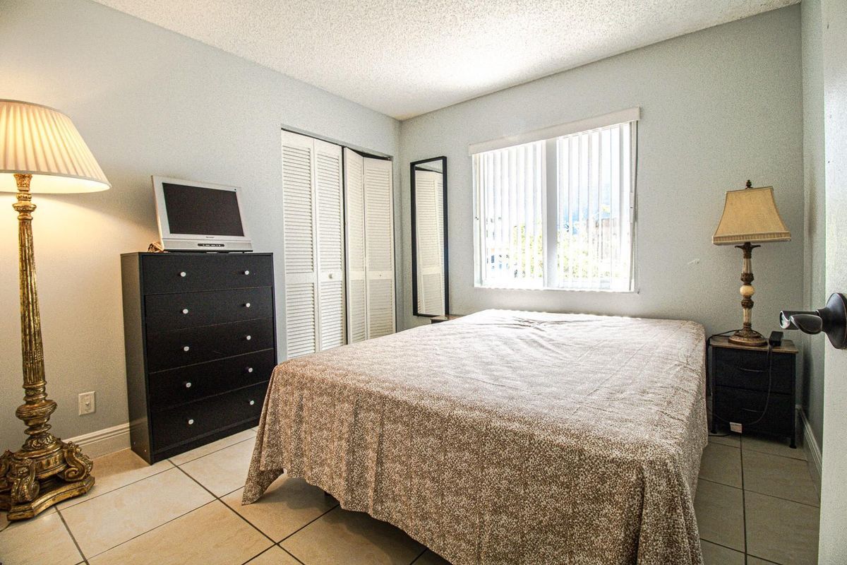 Building Photo - 6415 Amberjack Terrace