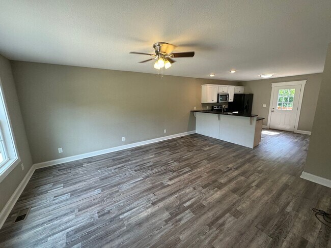 Building Photo - 308 N Varnell Rd