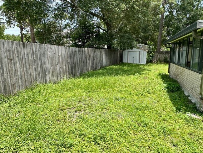 Building Photo - 3288 Deerfield Pointe Dr