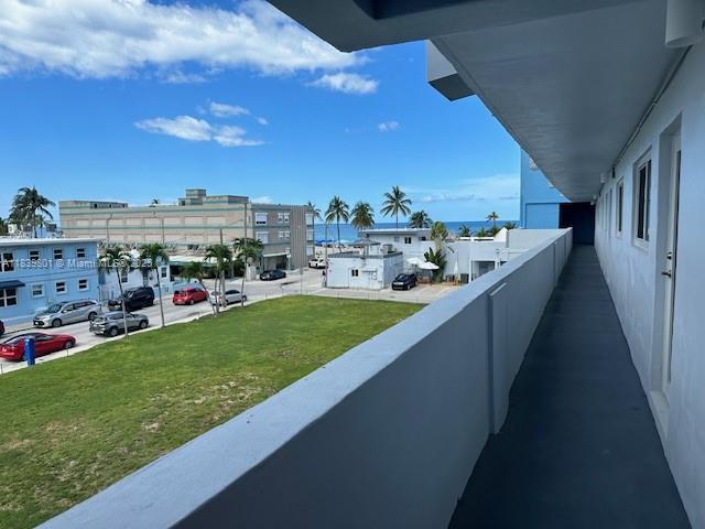 Building Photo - 320 S Surf Rd