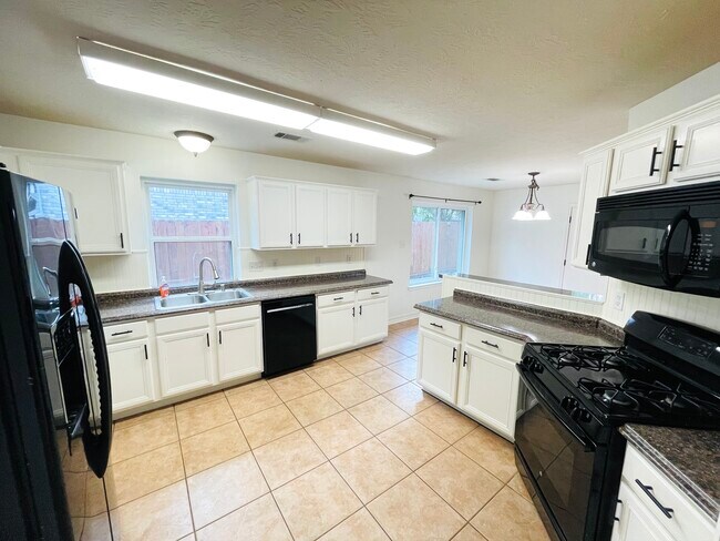 Walk-through kitchen - 14511 Enola Dr