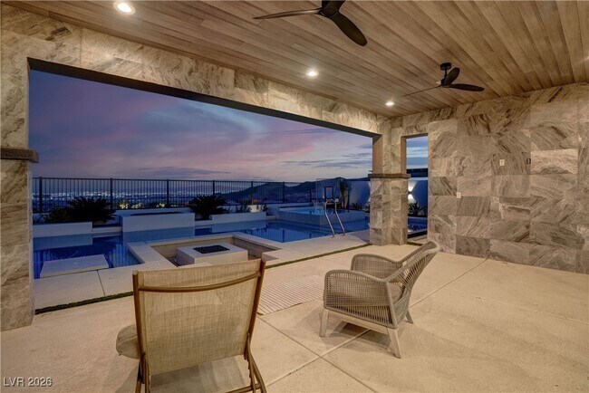 Building Photo - 756 Bruce Moorland St