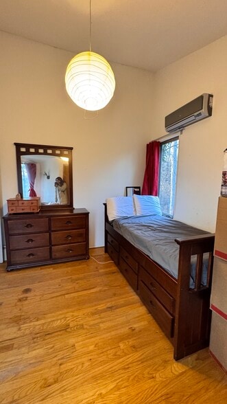 Building Photo - 148 Cat Rock Rd