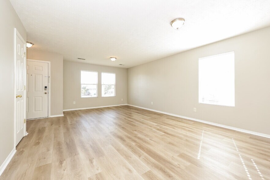 Building Photo - 2705 Sutherland Dr