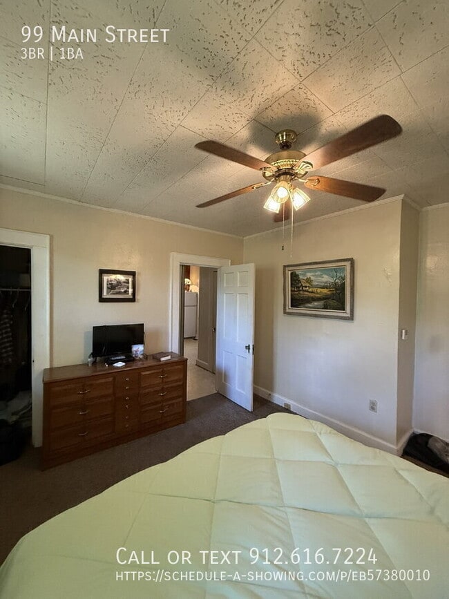 Building Photo - 99 Main St