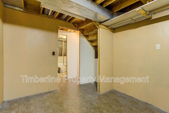 Building Photo - 6446 Pulpit Rock Dr