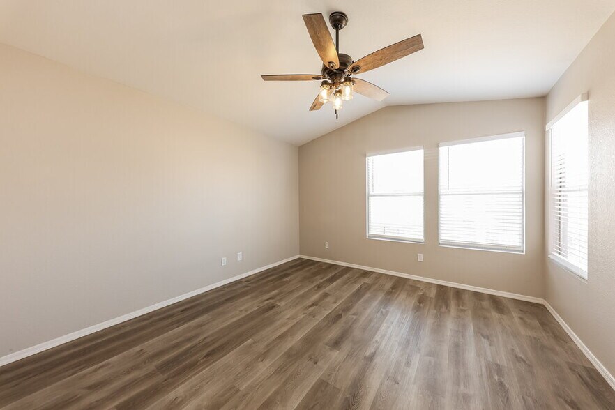 Building Photo - 4910 W Marco Polo Rd