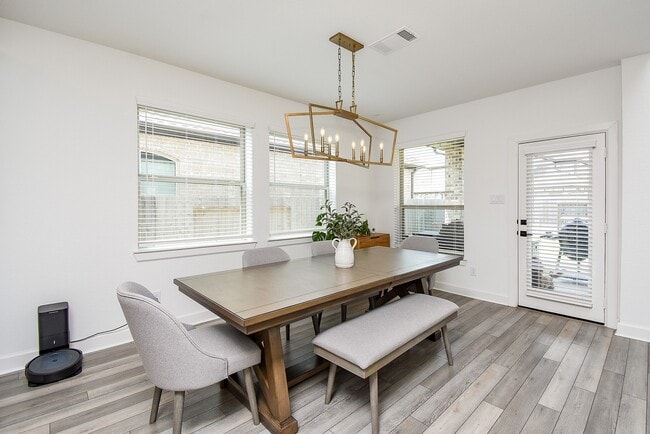 Building Photo - 23714 Sweeny Vly Dr