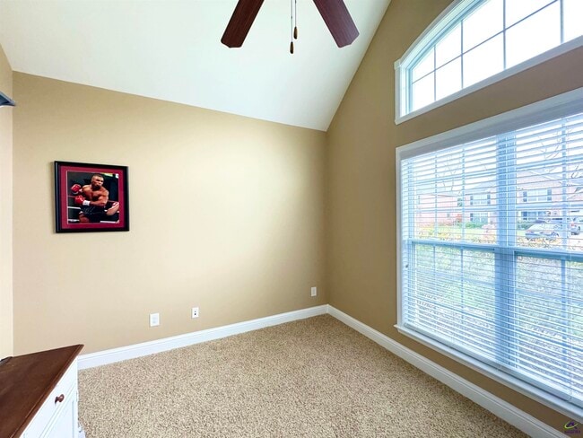 Building Photo - 205 Cheshire Dr