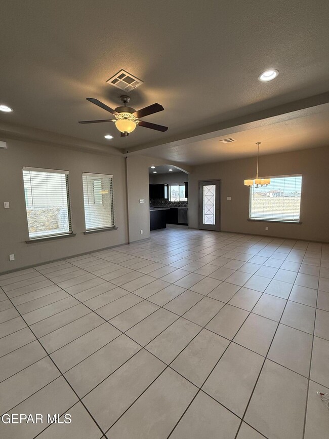 Building Photo - 14405 Eastbrook Dr
