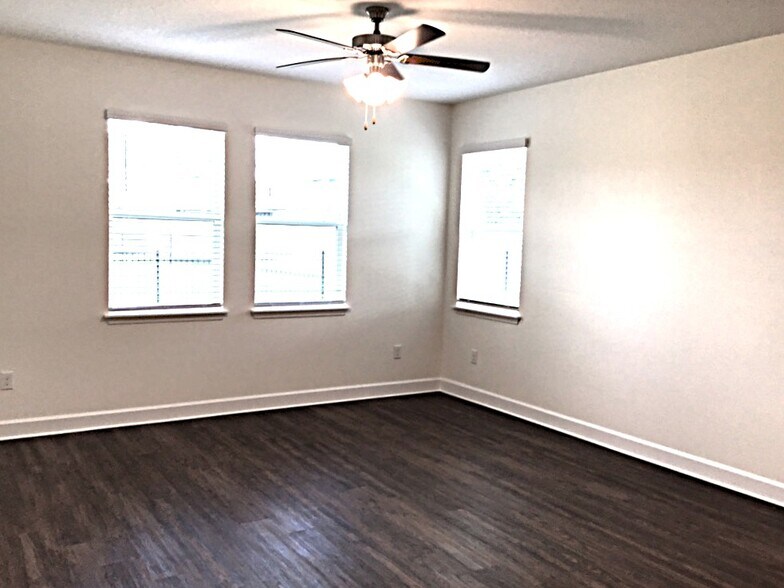 Building Photo - 11218 Delicate Rose Ct