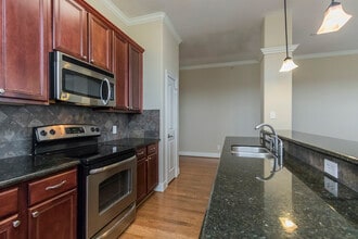 Building Photo - Memorial Park Mid-Rise