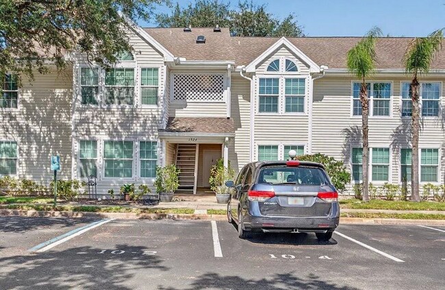 Building Photo - 1924 Westminster Cir