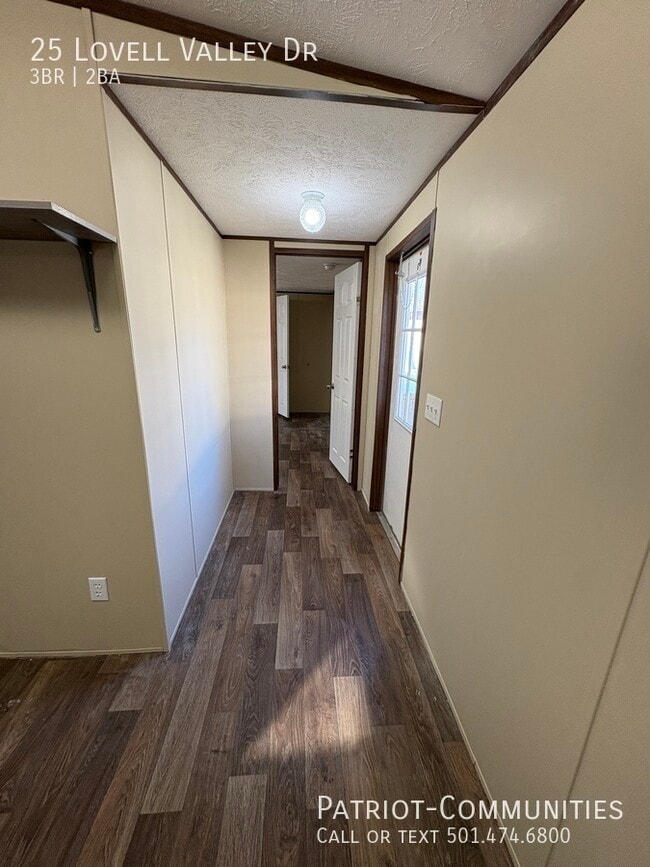 Building Photo - 25 Lovell Valley Dr