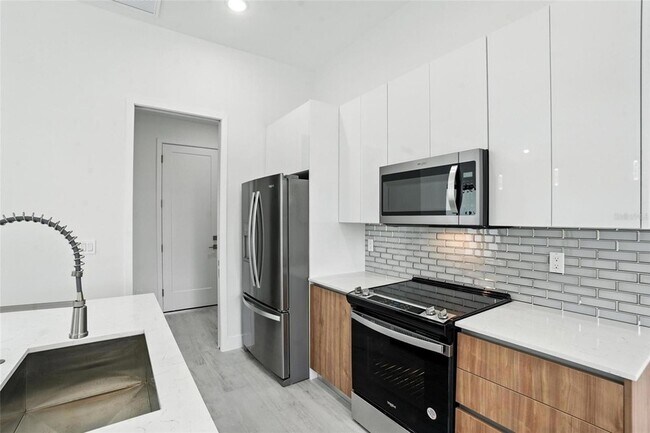 Building Photo - 8348 Walden St