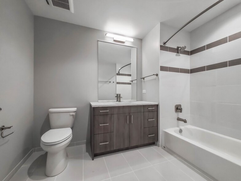 Building Photo - 55 W Division St