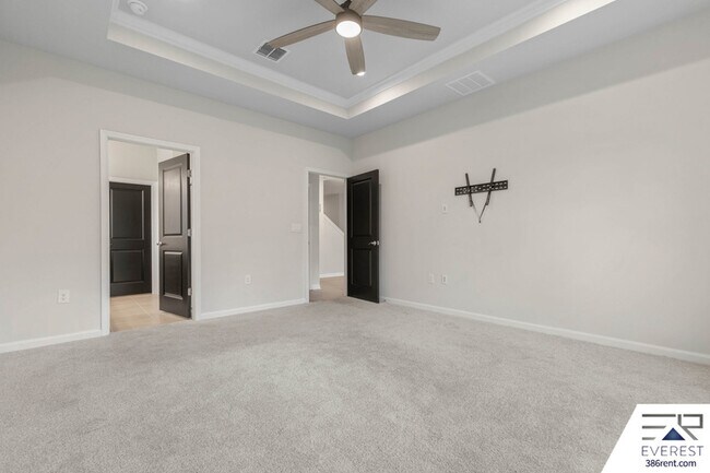 Building Photo - 249 Montgomery Ct