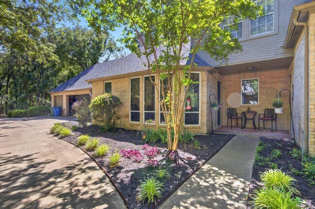 Building Photo - 4012 Brooks Ct