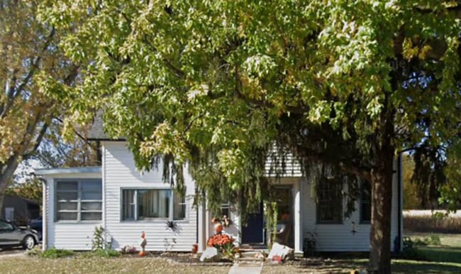 Primary Photo - 5044 S Old 3C Rd