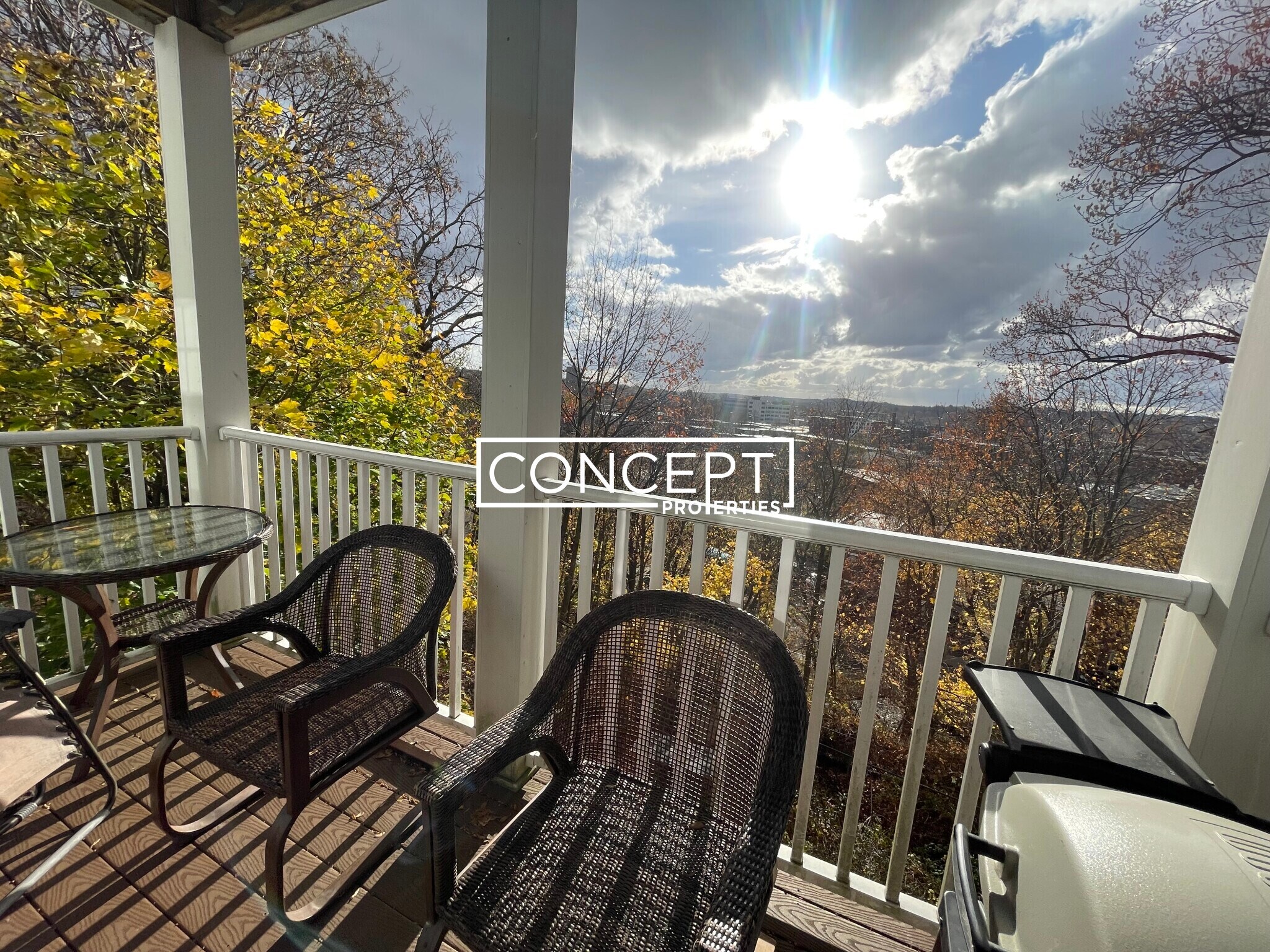 Building Photo - 47 Beech Glen St