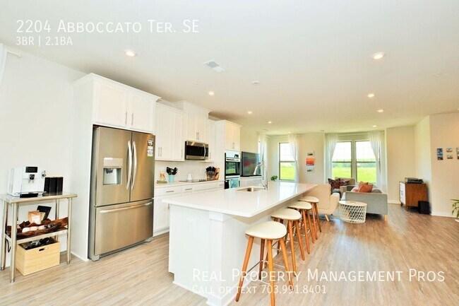 Building Photo - 2204 Abboccato Terrace SE