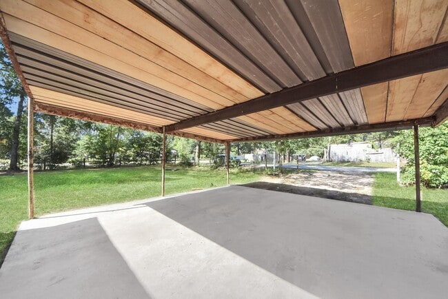 Building Photo - 14009 Rustic Ln