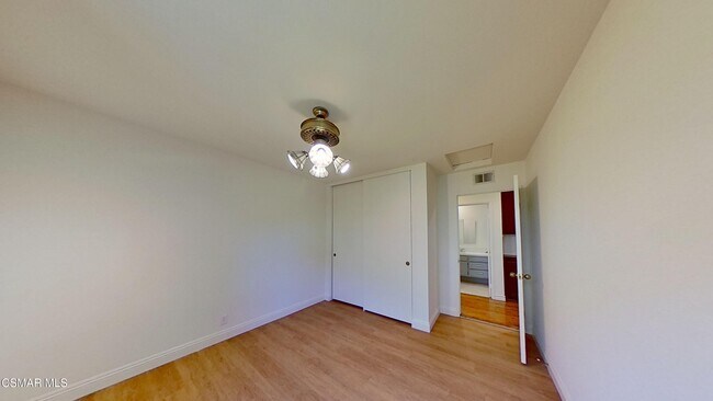 Building Photo - 3012 Wauneta St