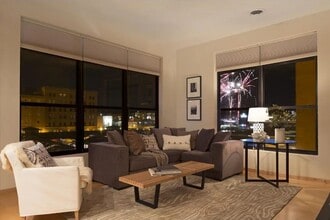 Building Photo - Absolutely Gorgeous 2 BR, 2 BA Condo Just ...
