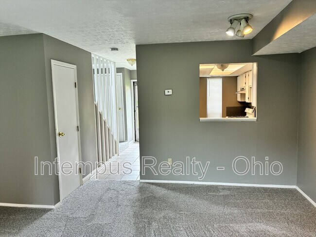 Building Photo - 21 King Arthur Ct