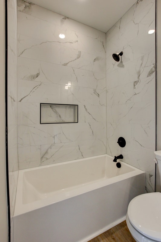 Building Photo - 238 3rd St