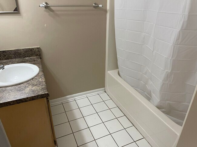 Building Photo - 2411 Nugget Ln