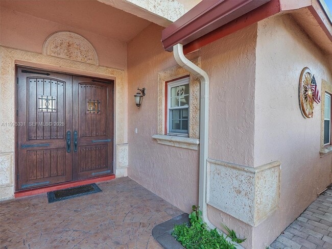 Building Photo - 931 SW 150th Ave