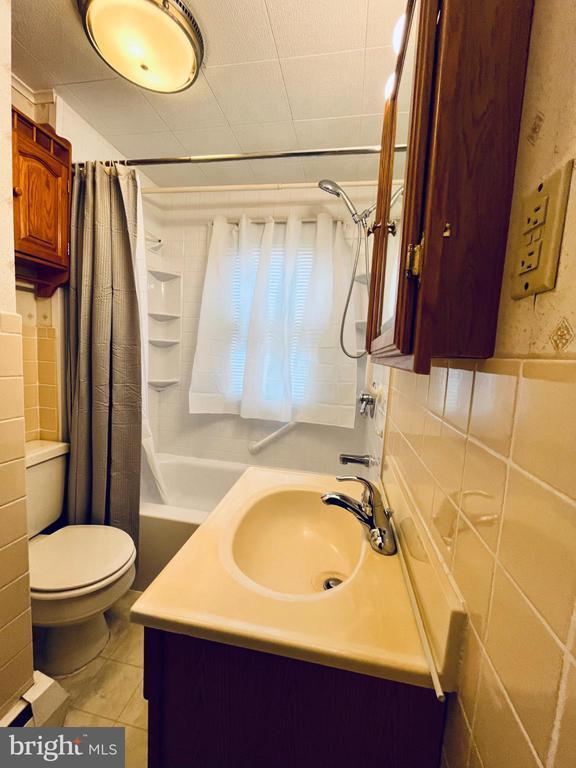 Building Photo - 2510 Whiteford Rd