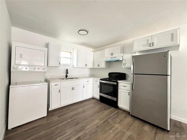 Building Photo - 7 N 28th St