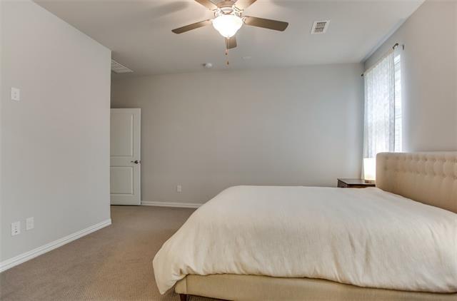 Building Photo - 612 Club Dr