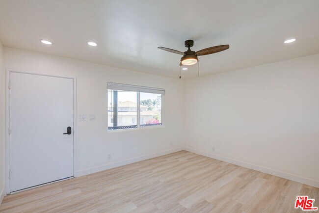 Building Photo - 1623 Arlington Ave