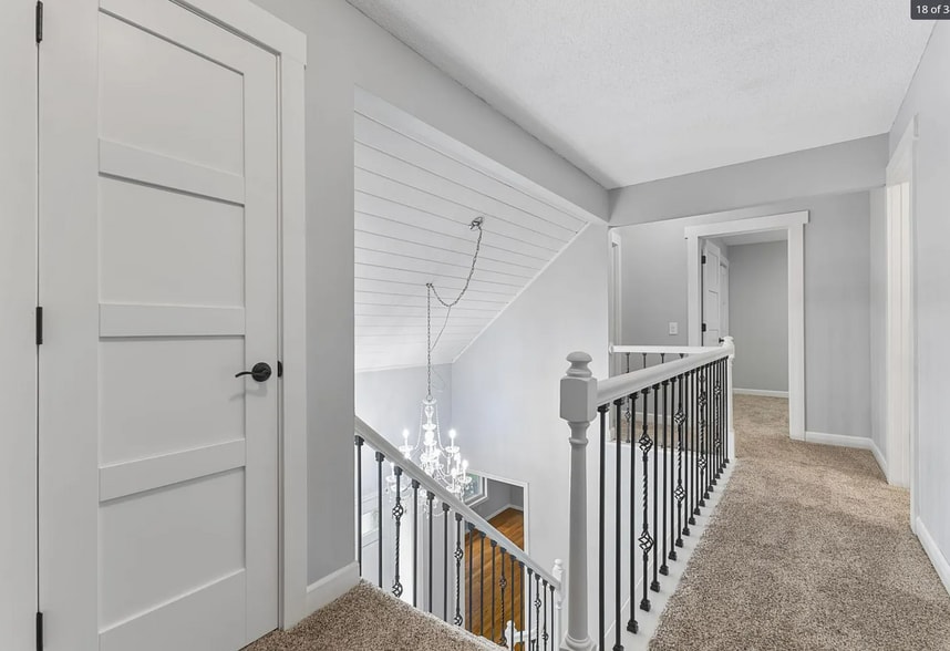 Building Photo - 1900 Vernon Dr S