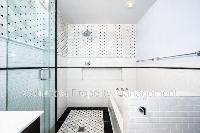 Building Photo - 1219 Q St NW