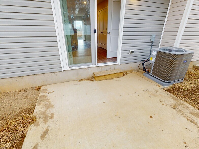 Back Porch - 1333 Luke Ln