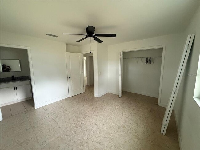 Building Photo - 859 CR 541